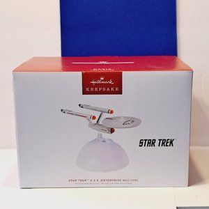 2023 Hallmark Keepsake Star Trek USS Enterprise w/cord NCC1701 Magic Light Sound